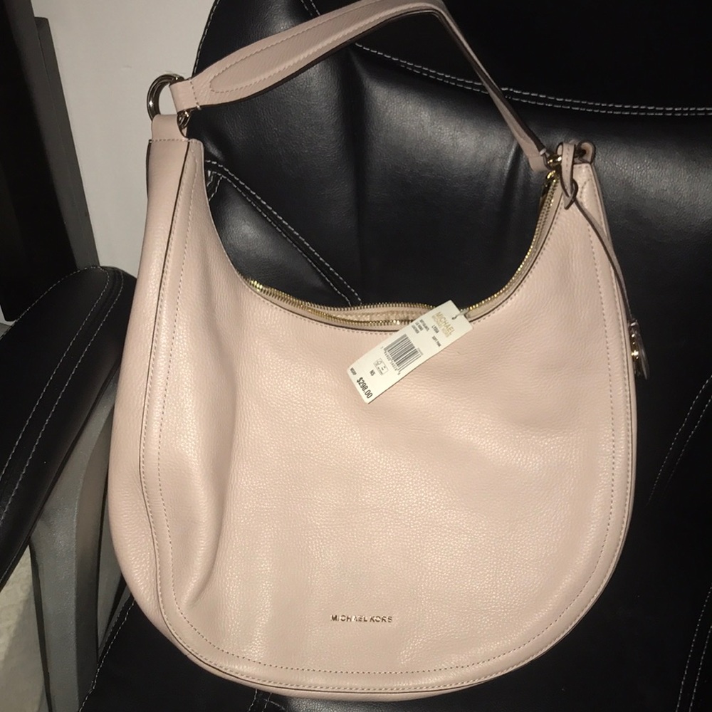 Michael Kors hand bag nwt soft pink